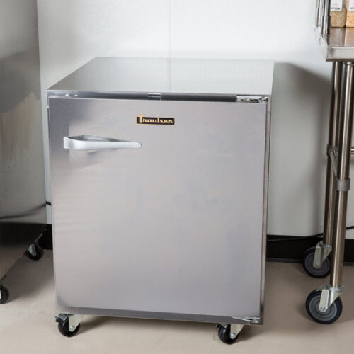 Traulsen UHT27-R 27" Undercounter Refrigerator with Right Hinged Door - Image 2