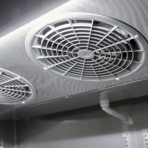 Turbo Air M3F47-4-N Solid Half Door Reach In Freezer - Image 3